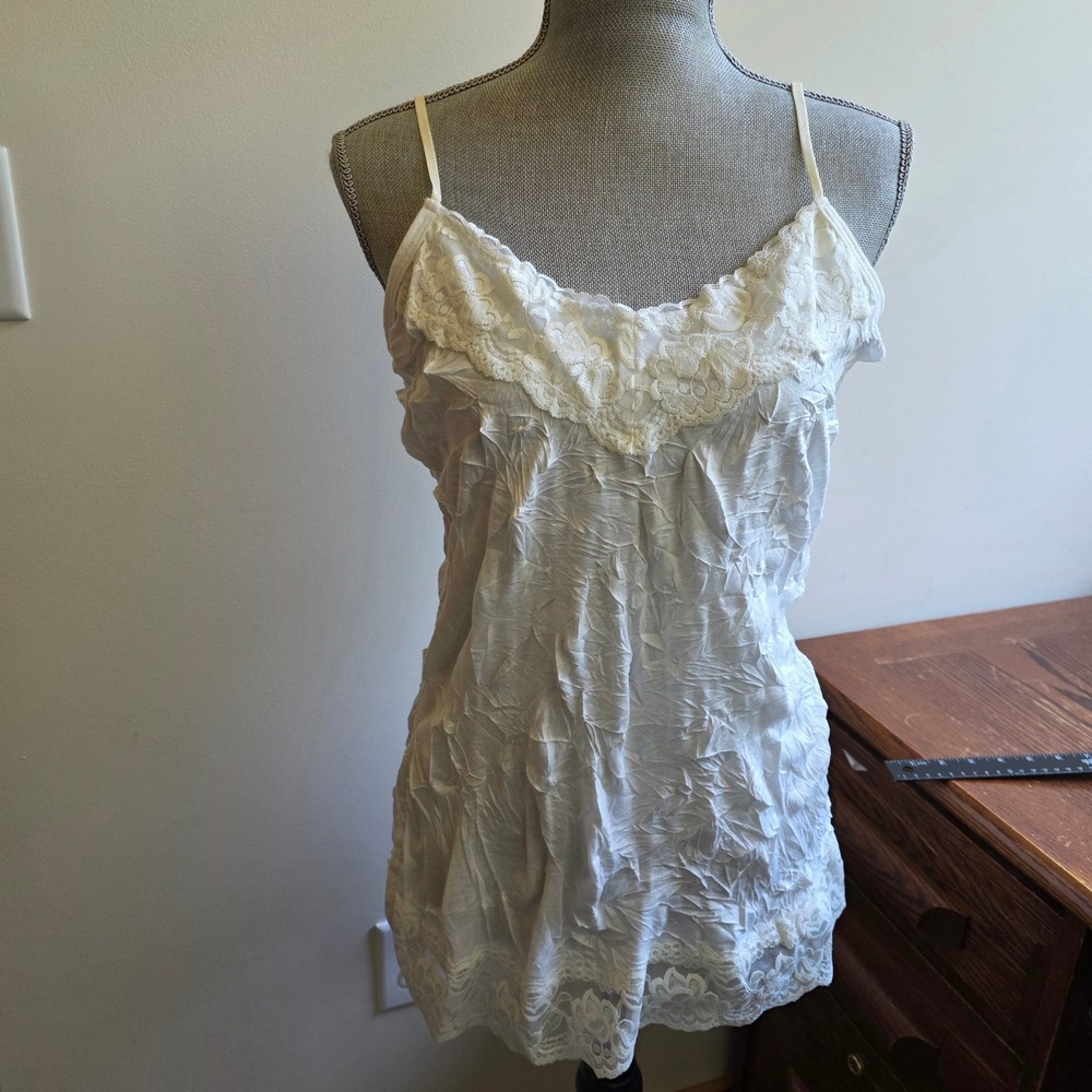 Maurices Vintage Y2K Coquette Soft Girl Lace Trim Crinkle Cami Tank Top White XL